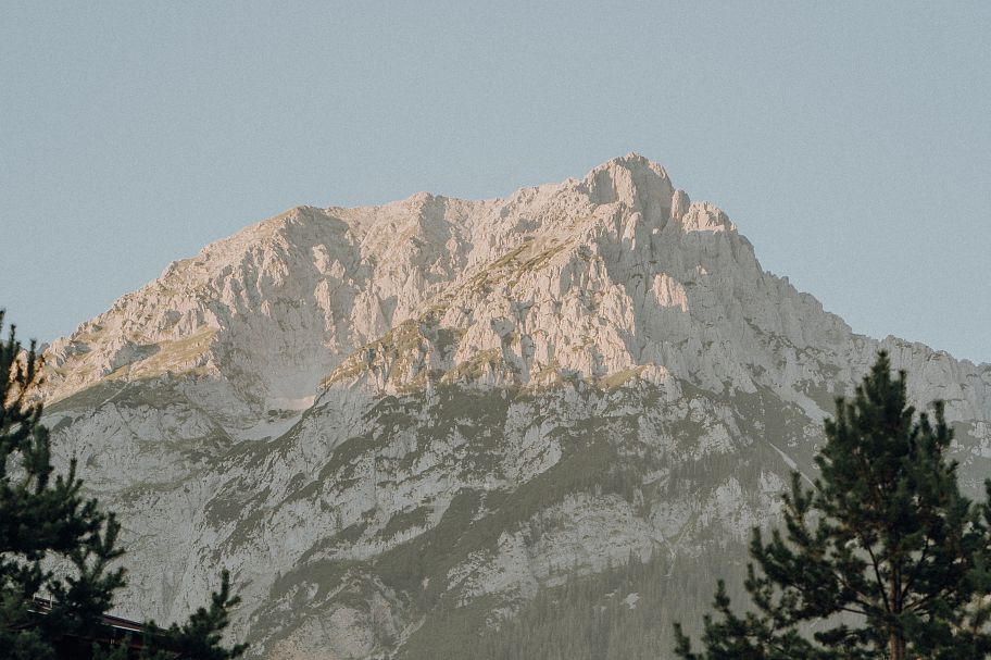 Willkommen, Kunstliebhaber! Entdecke die Magie der Wilder Kaiser Bilder!